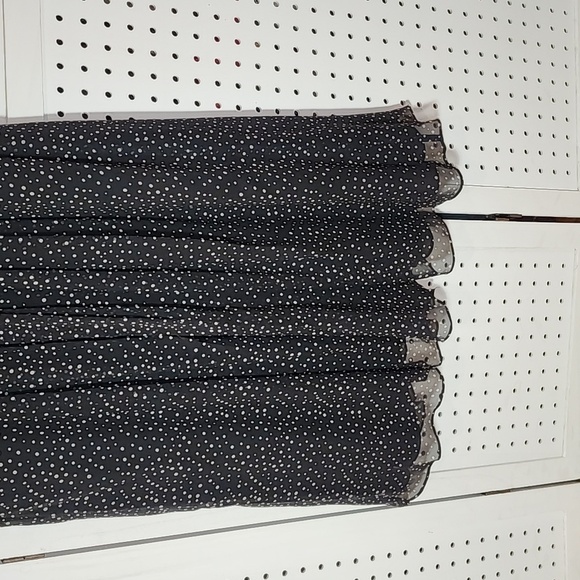 Talbots Pure Silk Size 10 Black w/ Cream Dots Midi Dress Sleeveless Pleated - Picture 2 of 8